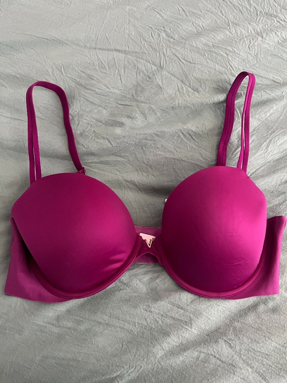 Victoria’s Secret Lined Demi Bra 38D Magenta Pink Underwire Smooth T-Shirt Bra